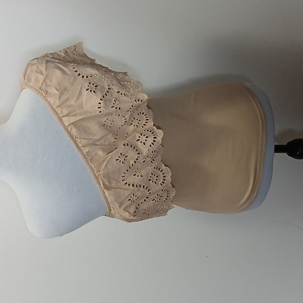 Old Navy beige floral off shoulder tank top size small - Picture 3 of 10